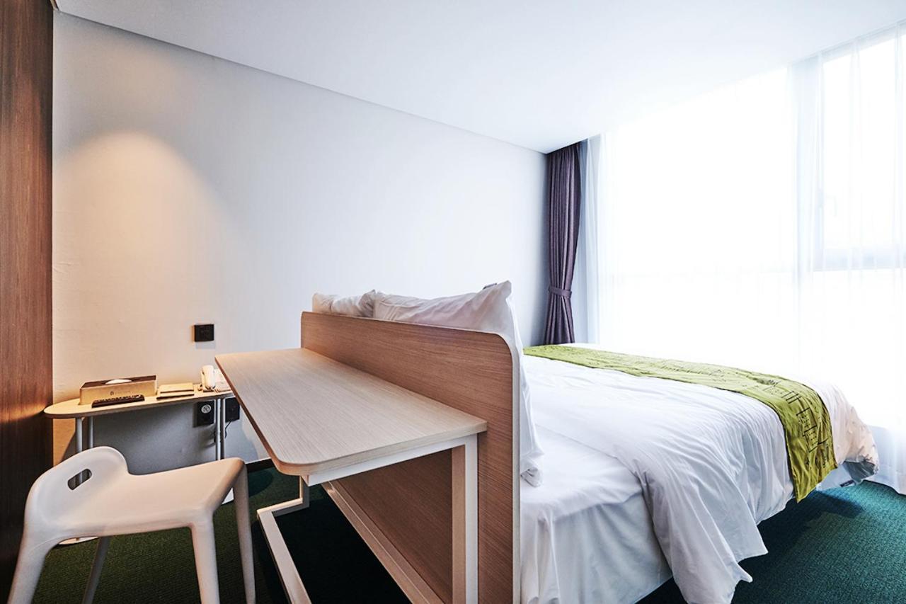 Jeju Pureun Hotel Seogwipo Extérieur photo