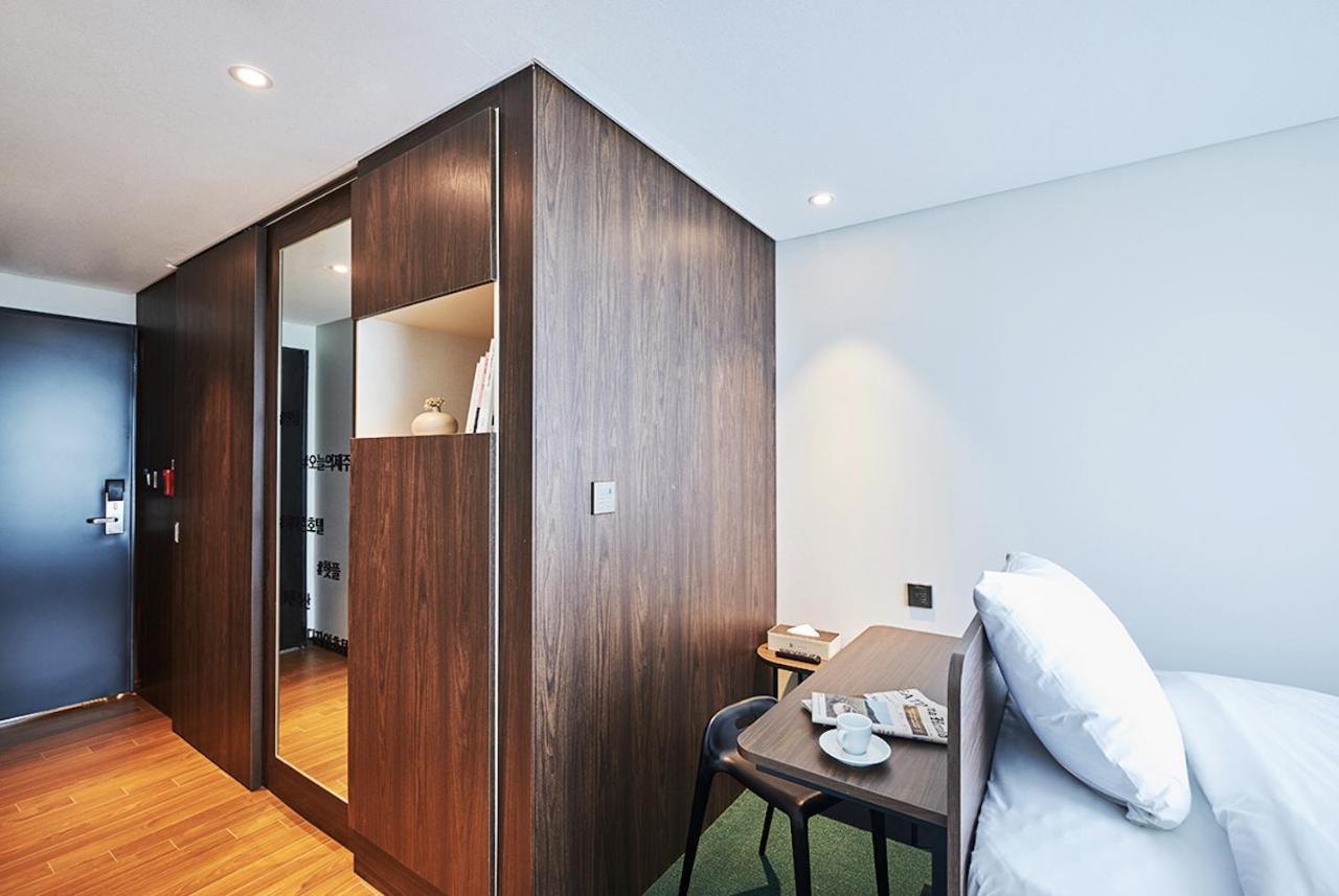 Jeju Pureun Hotel Seogwipo Extérieur photo